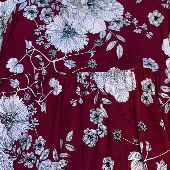 **Host Pick** Beautiful Burgundy Floral Dress - Picture 4 of 5